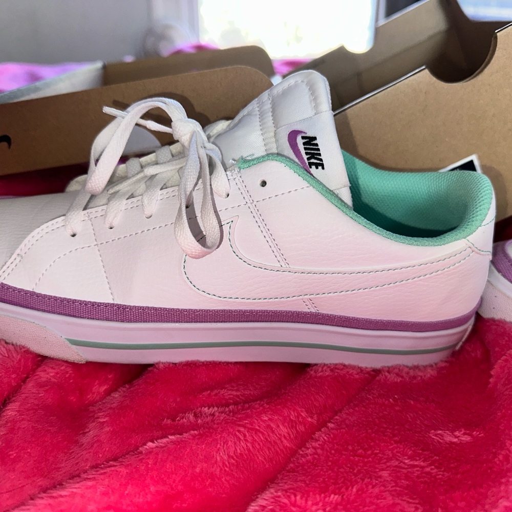 Nike Women’s Court Legacy Shoe